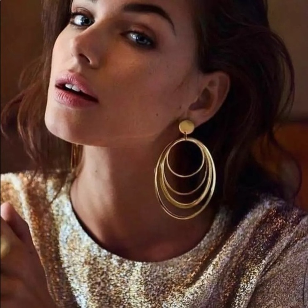 3/$30 💛 Layered Hoop Earrings